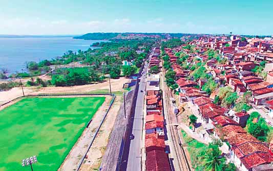 Bairro do Mutange fica entre encosta ameaçada e lagoa