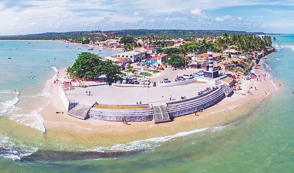 Coruripe é considerada uma das praias mais paradisíacas de Alagoas